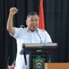 Bupati Takalar Firdaus Daeng Manye Ajak Warga Semarakkan HUT Ke-81 RI dengan Kibarkan Merah Putih